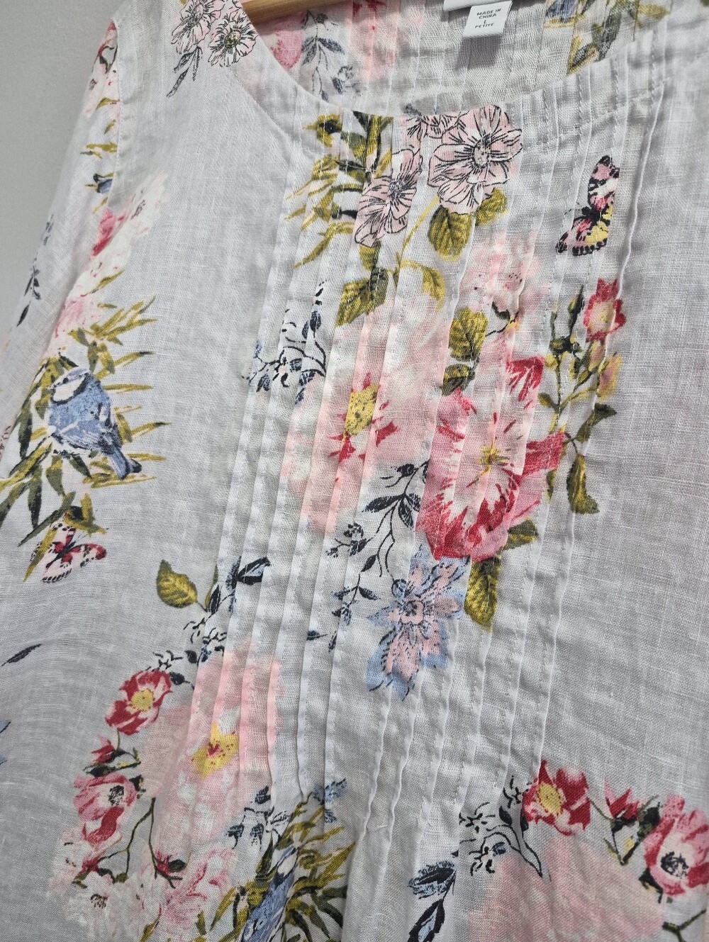 J. Jill Love Linen Floral Crochet Trim Pintuck Tunic Top Size Large - Picture 3 of 7
